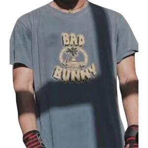 Bad Bunny World's Hottest Tour T-Shirt 2022 Un Verano Sin Ti Tee Crew Blue XL